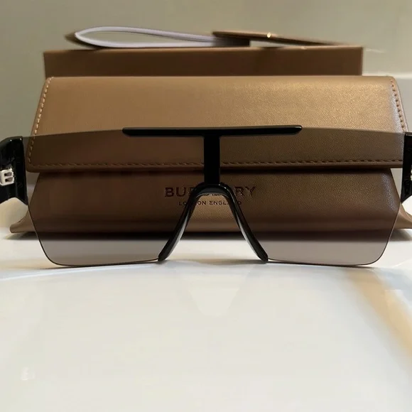 Burberry sunglasses - Unisex - Picture 4 of 11